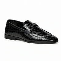 Black croc-embossed loafer, texture detail