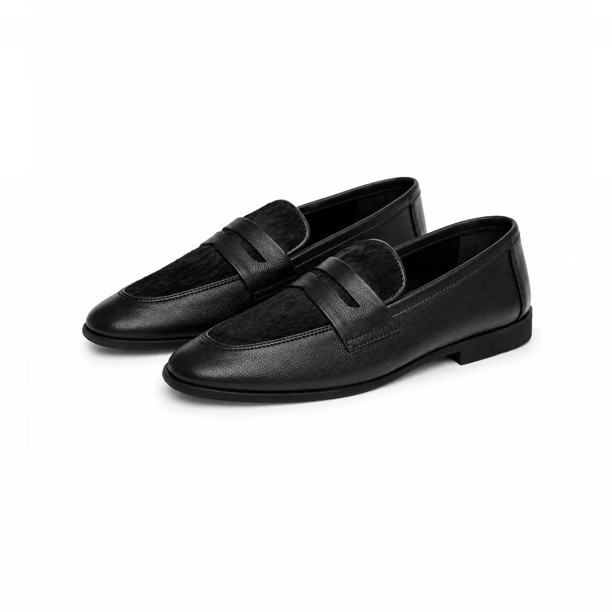 Black slip-on loafer, sole detail